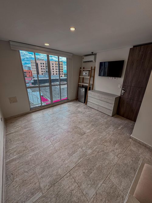 Oficina en arriendo en La Castellana, Armenia, 18 m² · foto 5 de 10