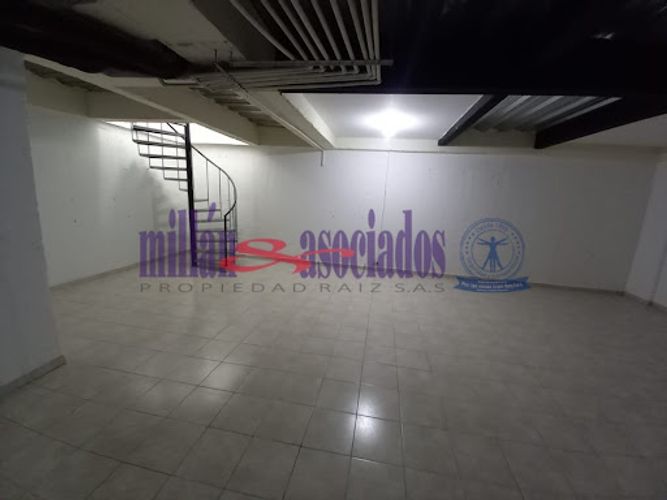 Local en venta en Centenario, Manizales, 100 m² · foto 18 de 22