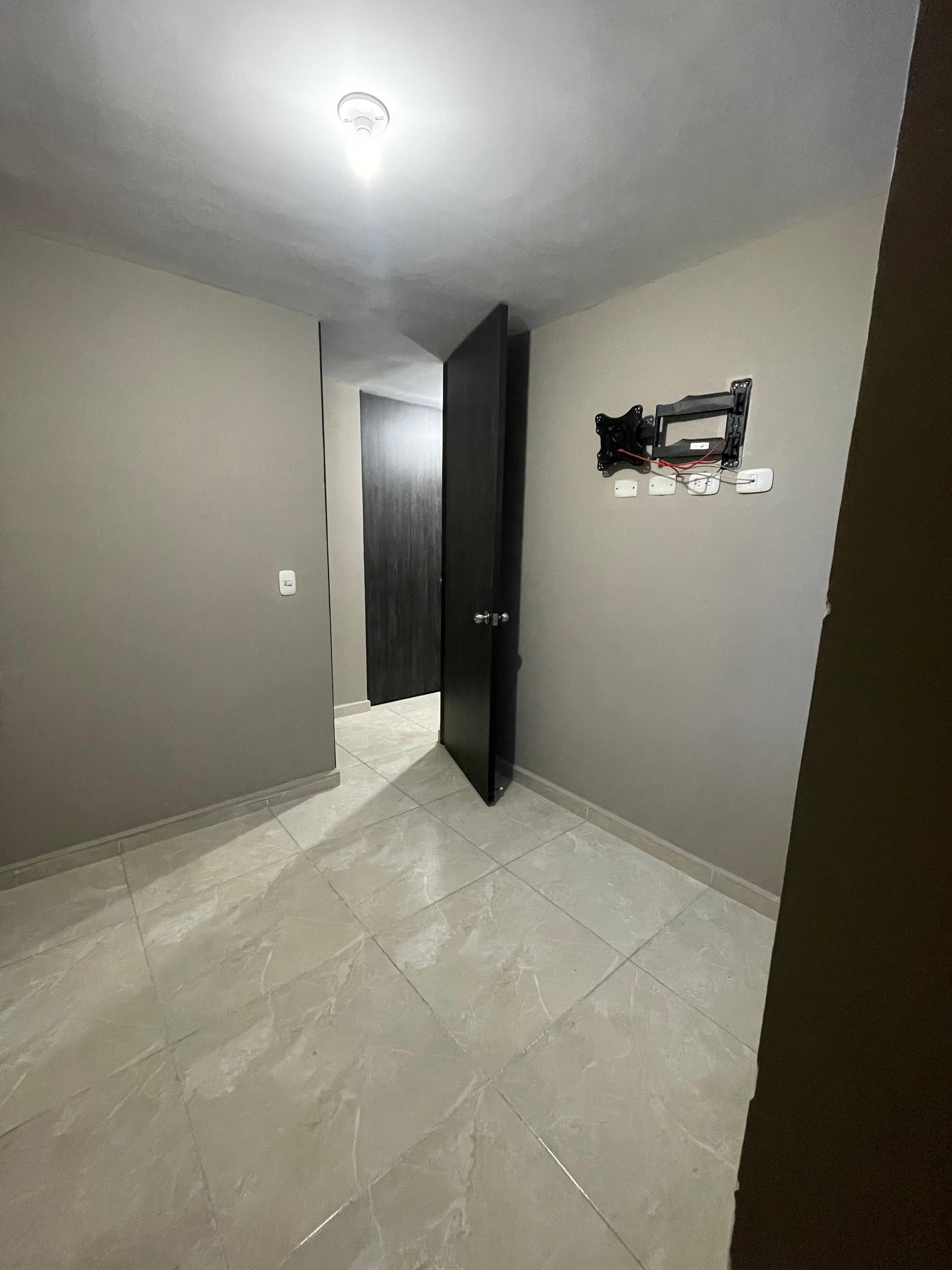 Apartamento en venta en Colinas Del Bosque, Dosquebradas · foto 8 de 18