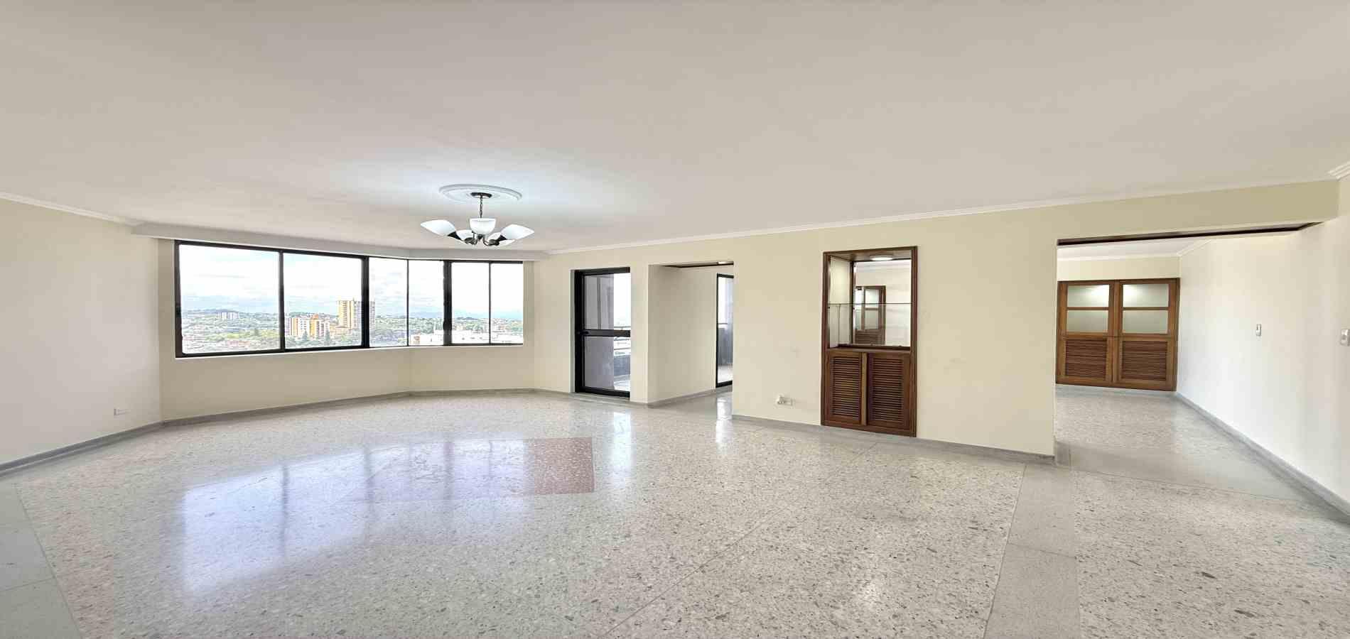 Apartamento en venta en Avenida 30 De Agosto, Pereira · foto 2 de 24