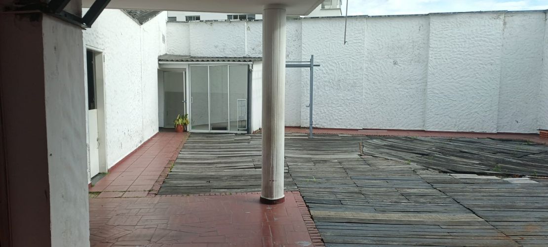 Casa de 13 alcobas en venta en Avenida 30 De Agosto, Pereira, 1750 m² · foto 19 de 24