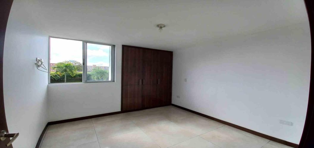 Apartamento de 3 alcobas en venta en Pereira, 127 m² · foto 5 de 24
