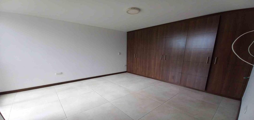 Apartamento de 3 alcobas en venta en Pereira, 127 m² · foto 6 de 24