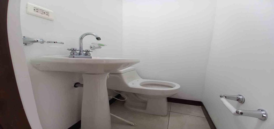 Apartamento de 3 alcobas en venta en Pereira, 127 m² · foto 8 de 24