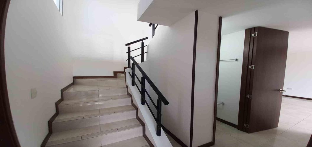 Apartamento de 3 alcobas en venta en Pereira, 127 m² · foto 9 de 24