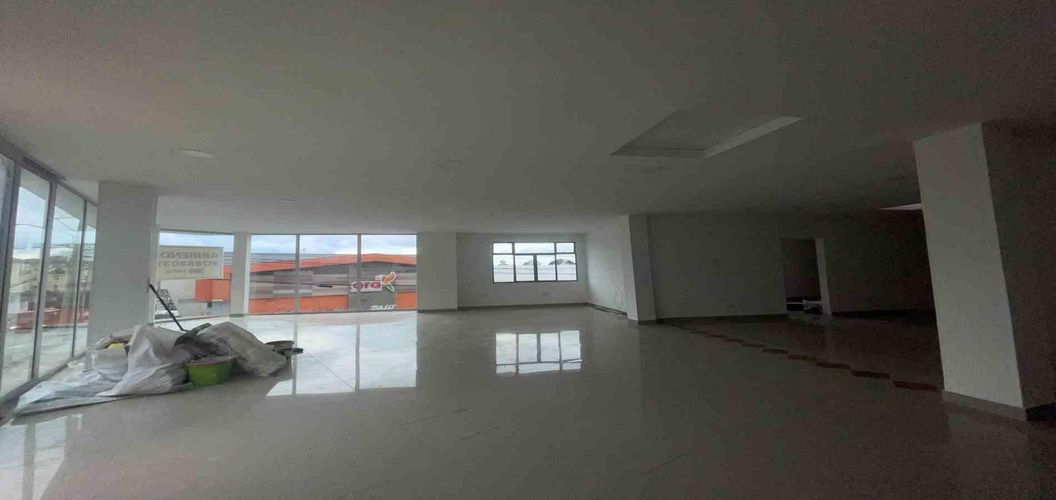 Local en arriendo en Providencia, Armenia, 200 m² · foto 2 de 12