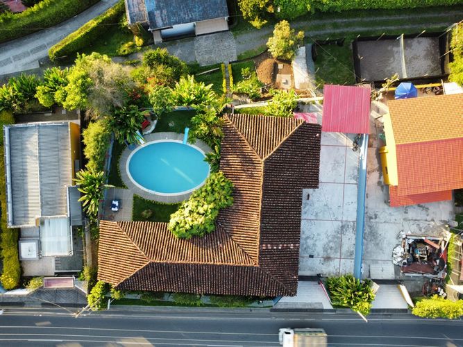 Casa de 7 alcobas en venta en Armenia, 290 m² · foto 4 de 24