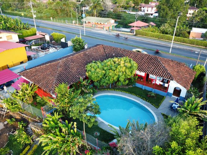 Casa de 7 alcobas en venta en Armenia, 290 m² · foto 5 de 24