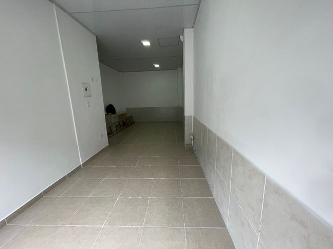 Local en arriendo en San Fernando, Armenia, 36 m² · foto 2 de 11