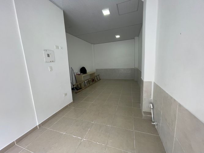 Local en arriendo en San Fernando, Armenia, 36 m² · foto 3 de 11