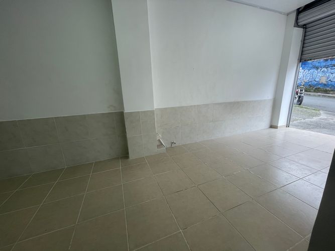 Local en arriendo en San Fernando, Armenia, 36 m² · foto 10 de 11