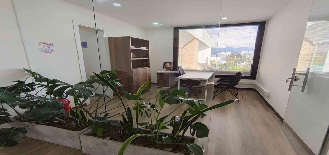 Oficina en arriendo en Los Laureles, Manizales, 11 m² · foto 3 de 15