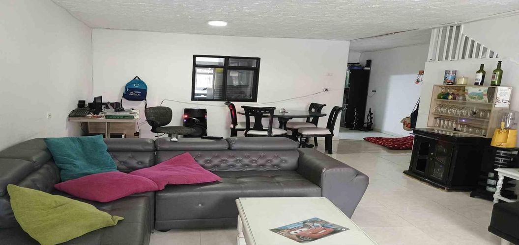 Casa de 8 alcobas en venta en San Jose, Armenia, 152 m² · foto 21 de 24