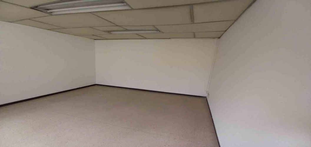 Oficina en arriendo en El Centro, Manizales, 14 m² · foto 4 de 12