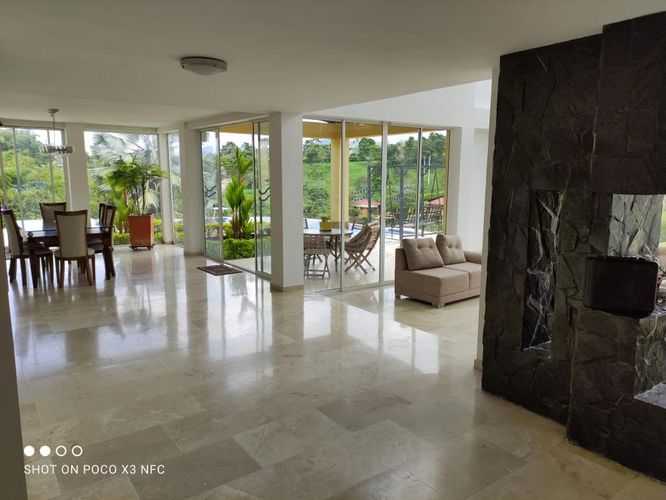 Casa de 5 alcobas en venta en Santa Teresa, Pereira, 575 m² · foto 7 de 24