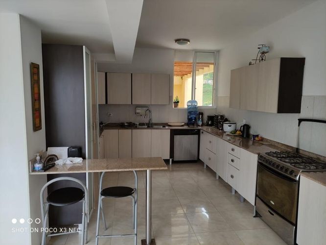 Casa de 5 alcobas en venta en Santa Teresa, Pereira, 575 m² · foto 17 de 24