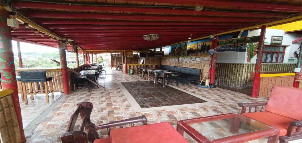 Casa de 18 alcobas en venta en Bajo Tablazo, Manizales, 700 m² · foto 10 de 24