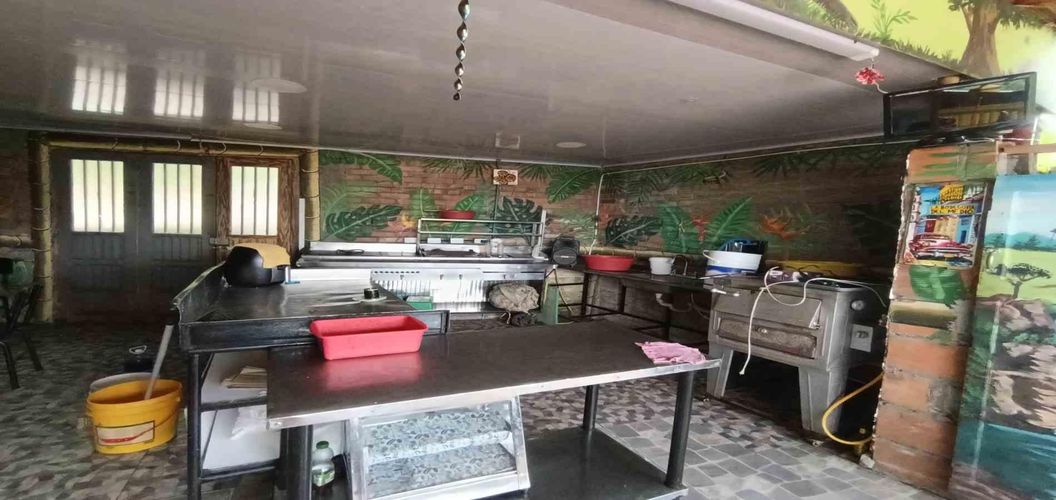 Casa de 18 alcobas en venta en Bajo Tablazo, Manizales, 700 m² · foto 14 de 24