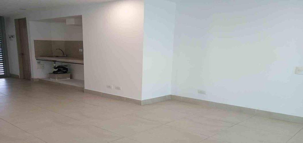 Local en venta en Avenida 19 Norte, Armenia, 30 m² · foto 4 de 16
