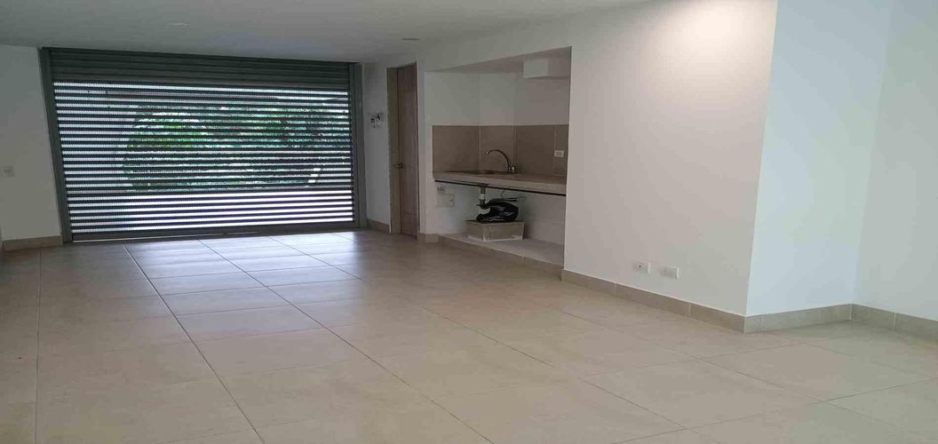 Local en venta en Avenida 19 Norte, Armenia, 30 m² · foto 5 de 16