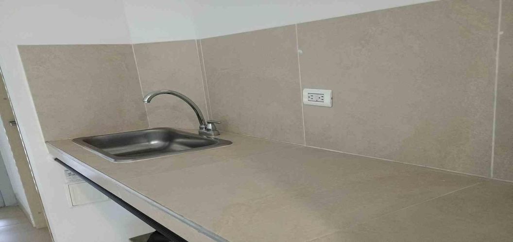 Local en venta en Avenida 19 Norte, Armenia, 30 m² · foto 8 de 16