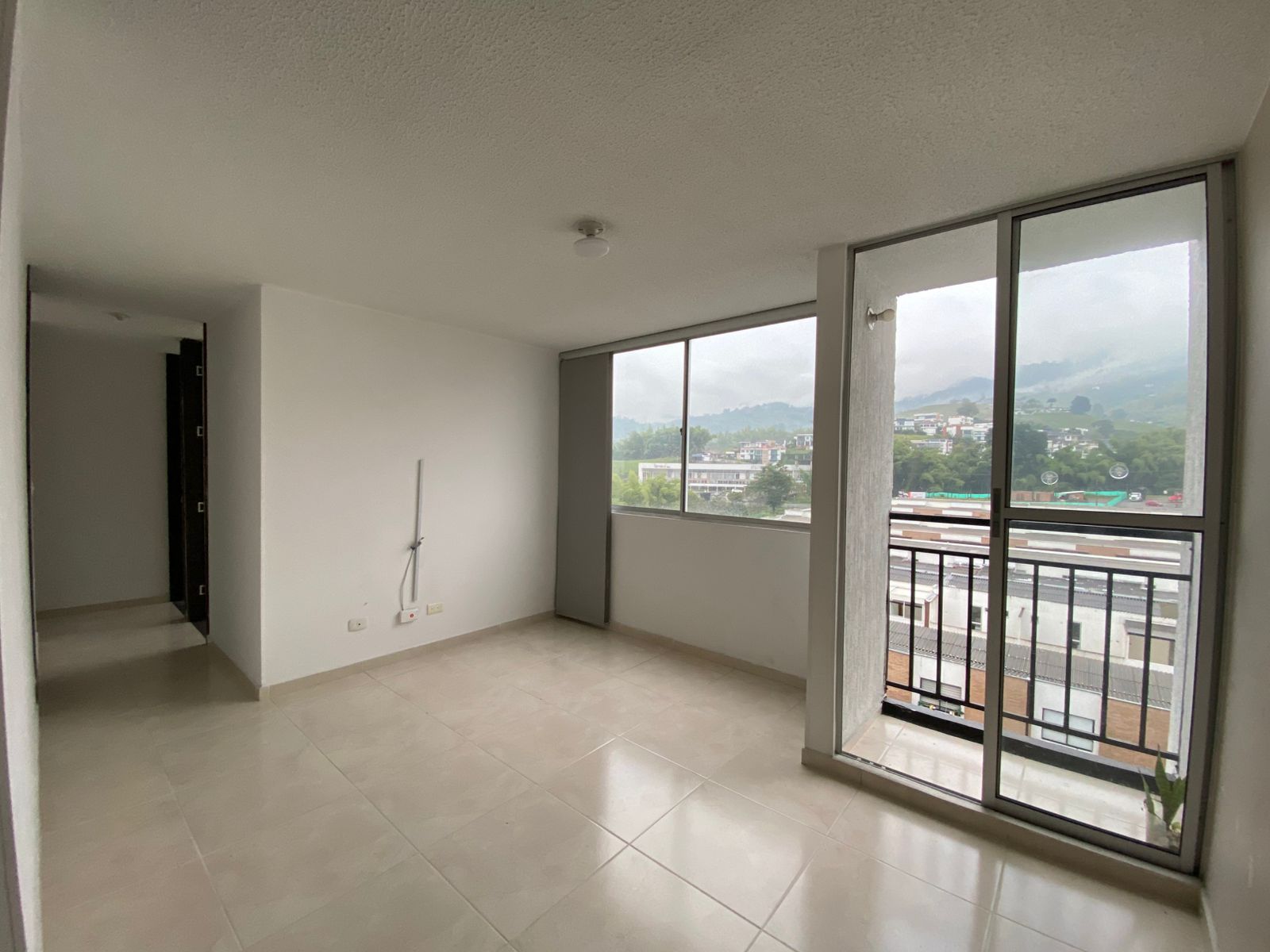 Apartamento en venta en Co. Cedro Rojo, Dosquebradas · foto 9 de 16