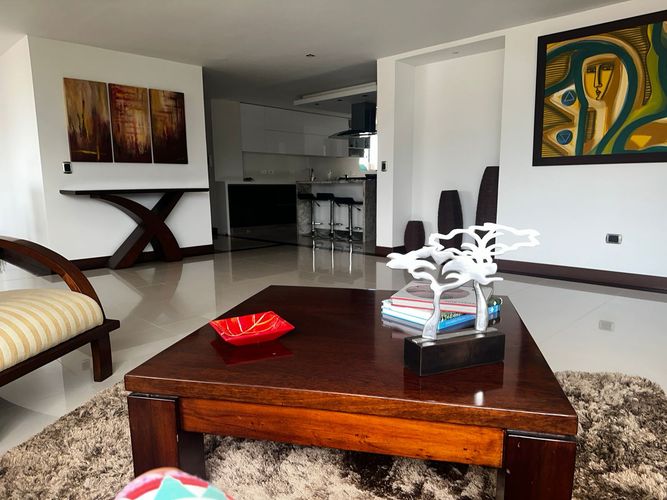 Apartamento de 5 alcobas en venta en Pinares, Dosquebradas, 185 m² · foto 2 de 24