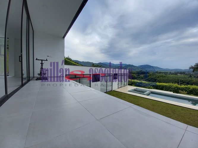 Casa de 3 alcobas en venta en El Rosario, Manizales, 320 m² · foto 6 de 19