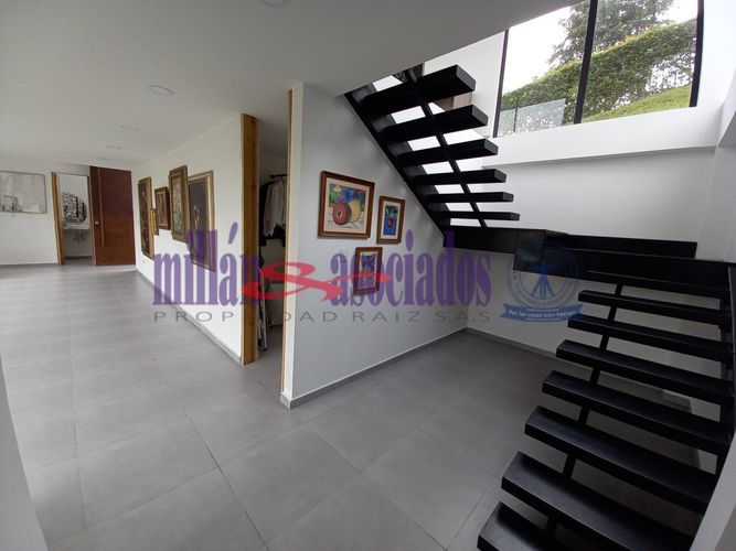 Casa de 3 alcobas en venta en El Rosario, Manizales, 320 m² · foto 18 de 19