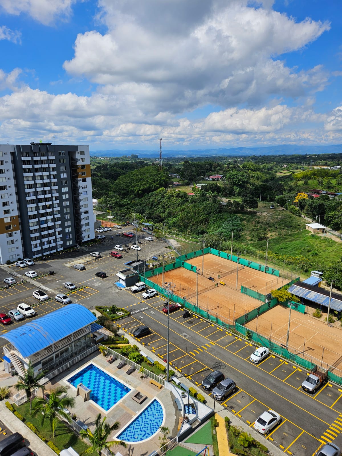 Apartamento en venta en Avenida 19 Norte, Armenia · foto 2 de 9