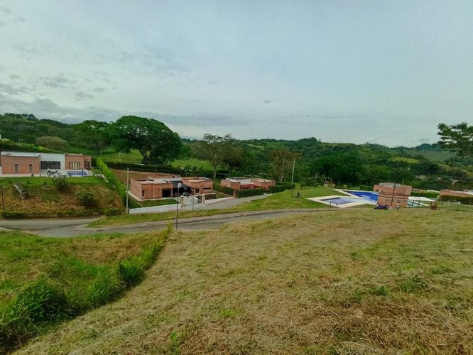 Lote en venta en El Rio, Manizales, 1283 m² · foto 4 de 6