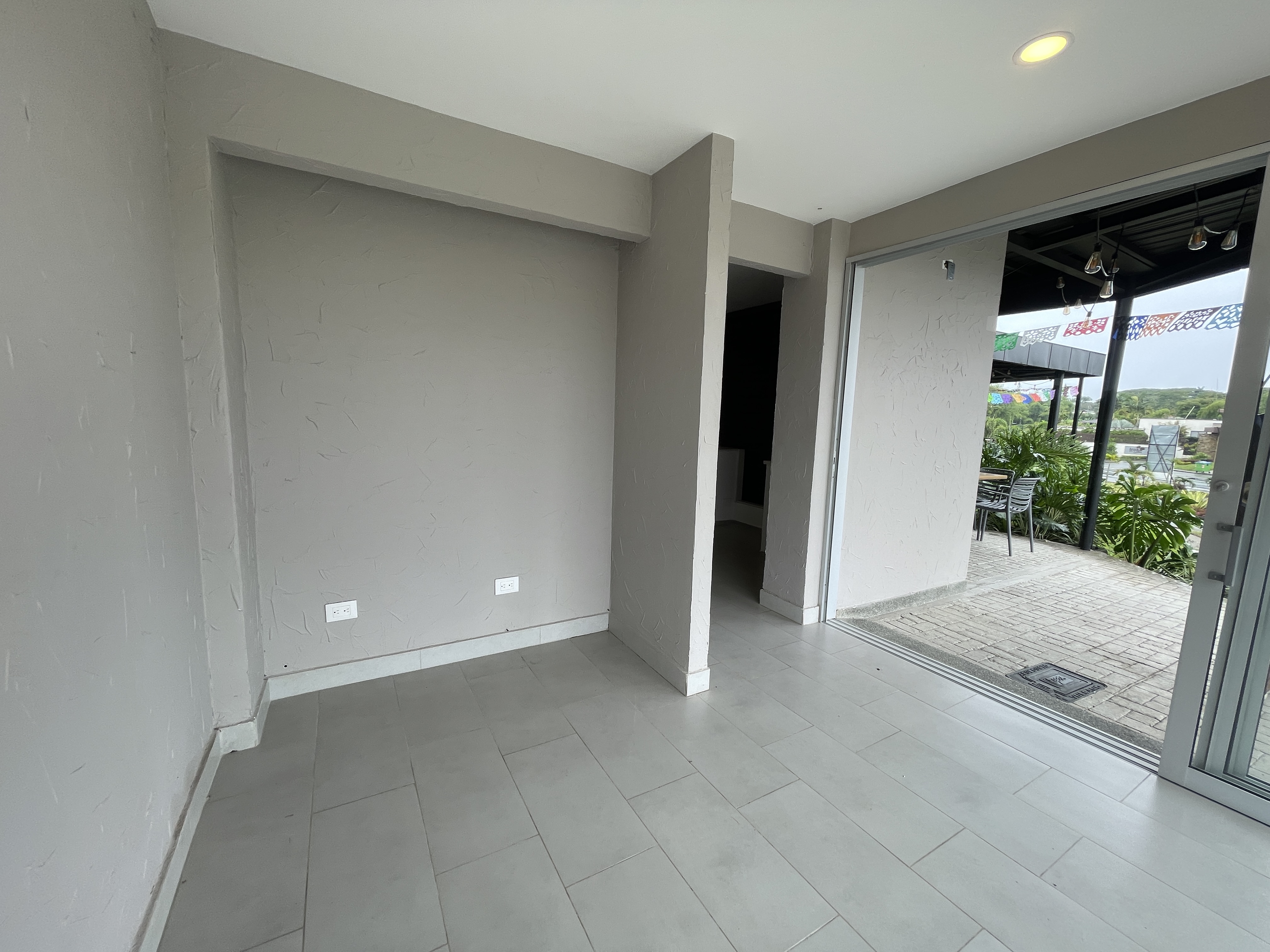 Retail space for rent in El Caimo, Armenia