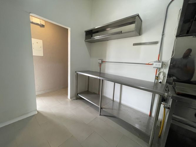 Local en arriendo en El Caimo, Armenia, 33 m² · foto 2 de 9