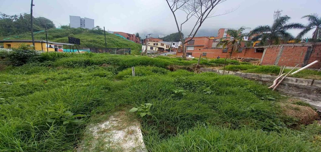 Lote en venta en La Francia, Manizales, 620 m² · foto 2 de 24