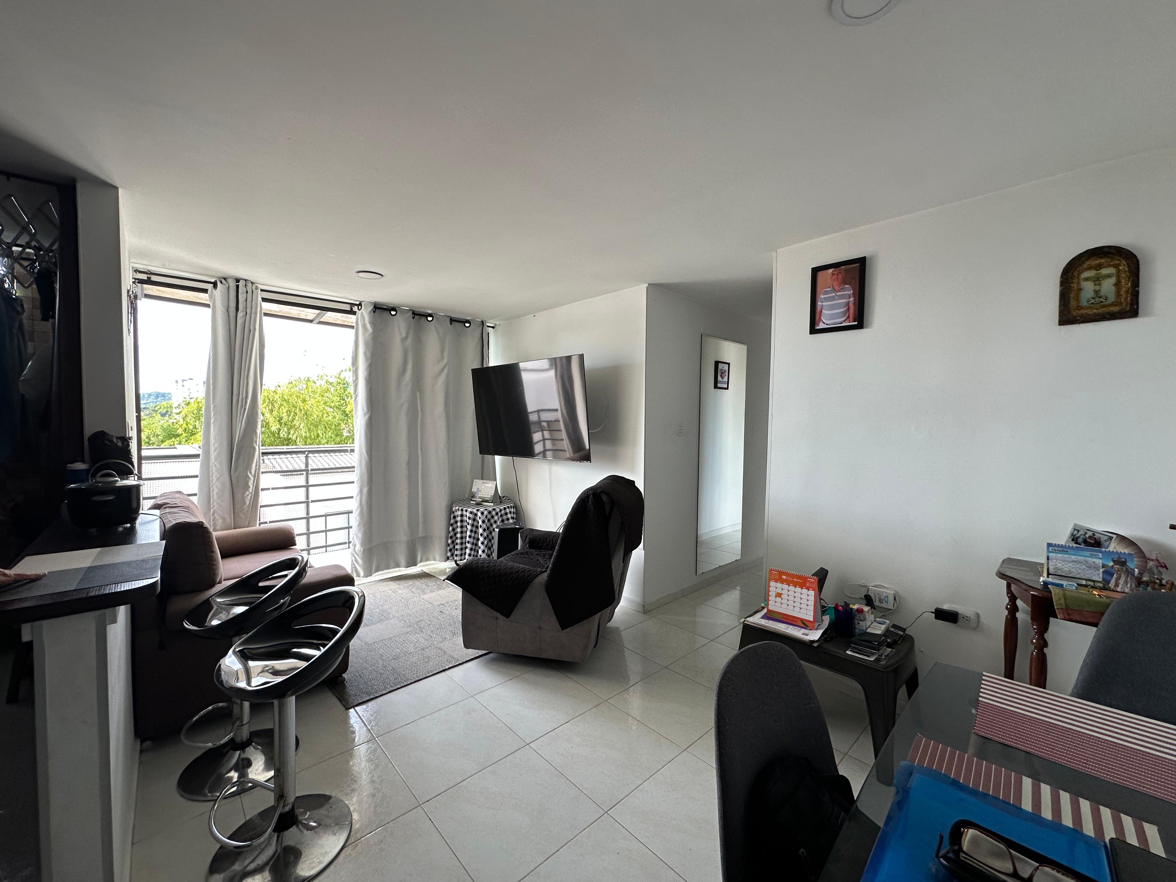 Apartamento en venta en El Dorado I Et, Pereira · foto 3 de 18