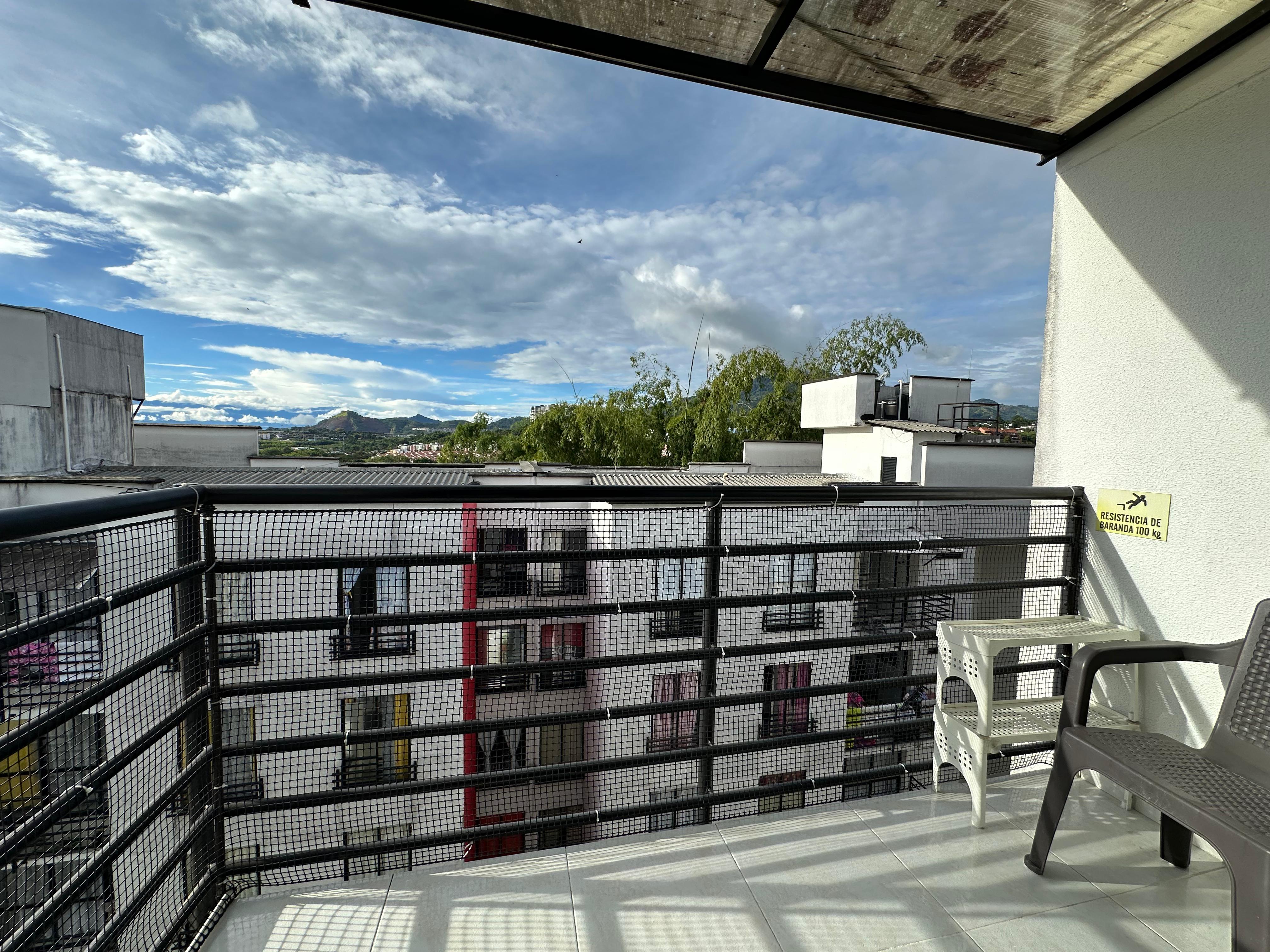 Apartamento en venta en El Dorado I Et, Pereira · foto 4 de 18