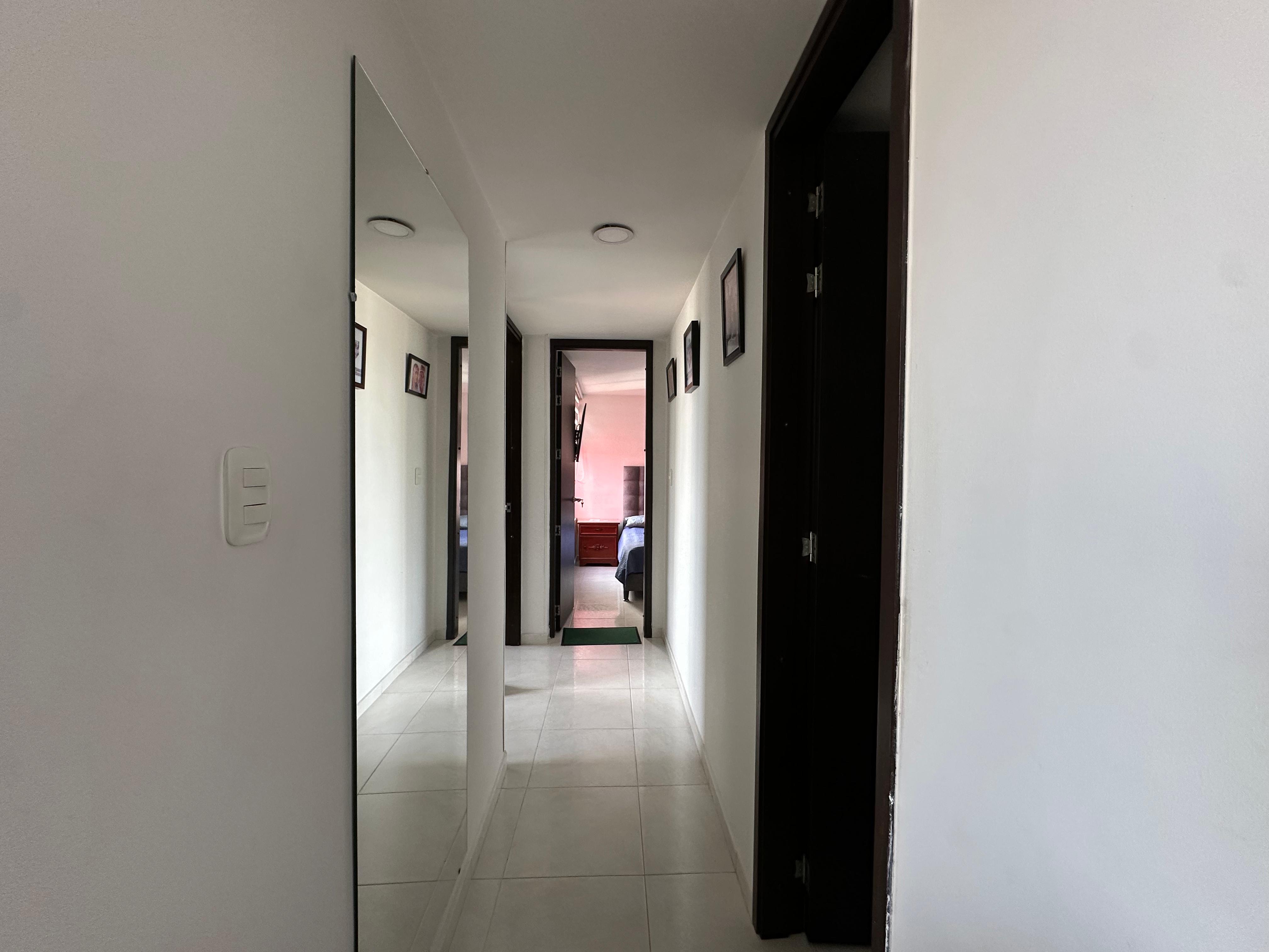 Apartamento en venta en El Dorado I Et, Pereira · foto 5 de 18