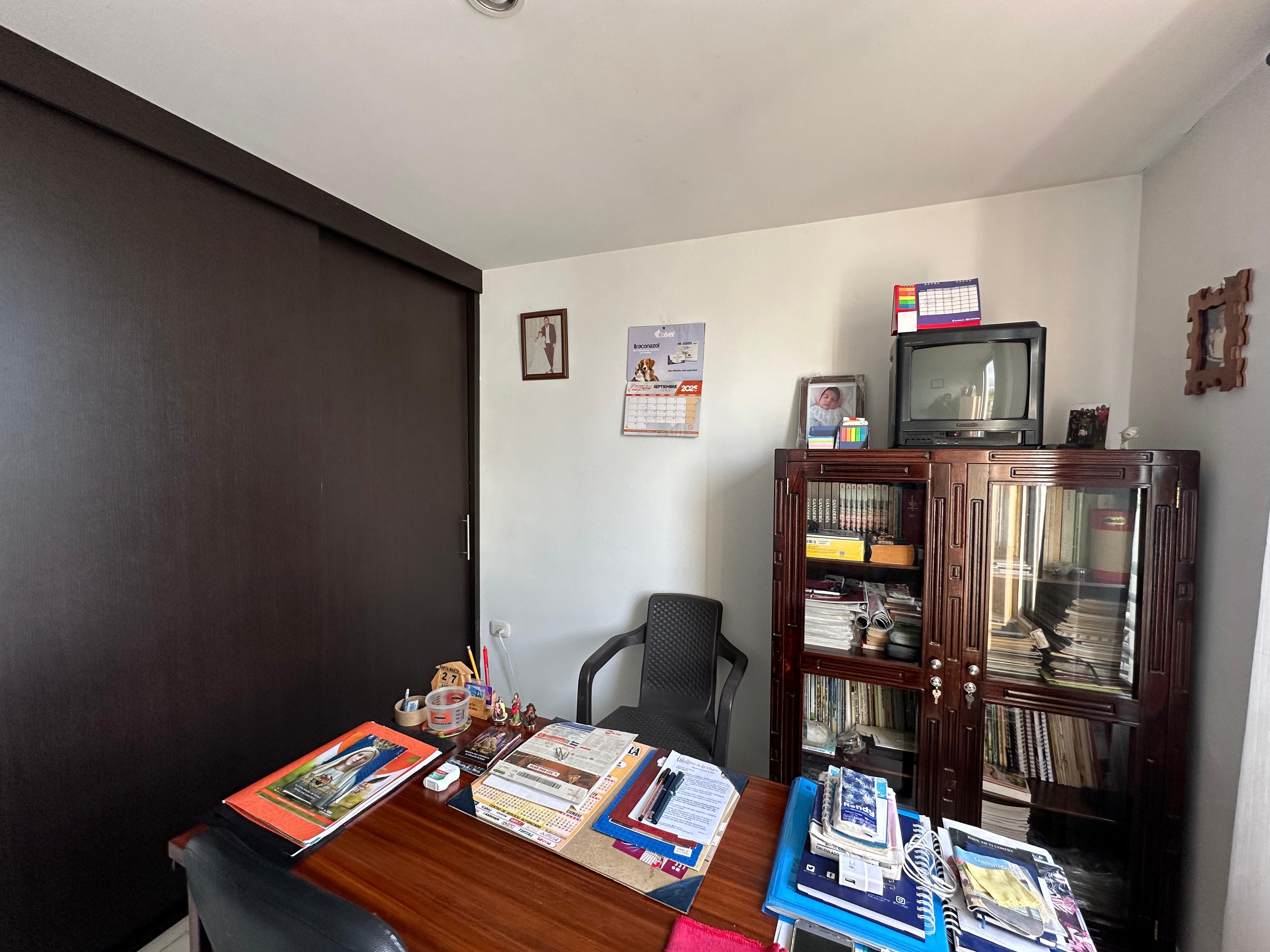 Apartamento en venta en El Dorado I Et, Pereira · foto 9 de 18