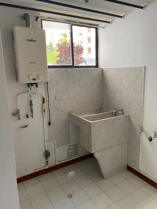 Apartamento en venta en Bosques De La Salle, Pereira · foto 3 de 16