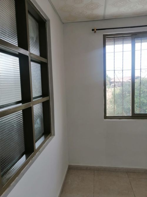 Casa de 8 alcobas en venta en Las Acacias, Armenia, 206 m² · foto 2 de 24