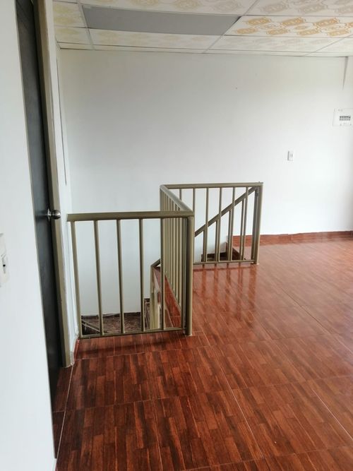 Casa de 8 alcobas en venta en Las Acacias, Armenia, 206 m² · foto 4 de 24