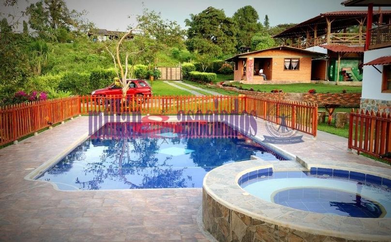 Finca en venta en Alto De La Mina, Manizales, 500 m² · foto 2 de 13