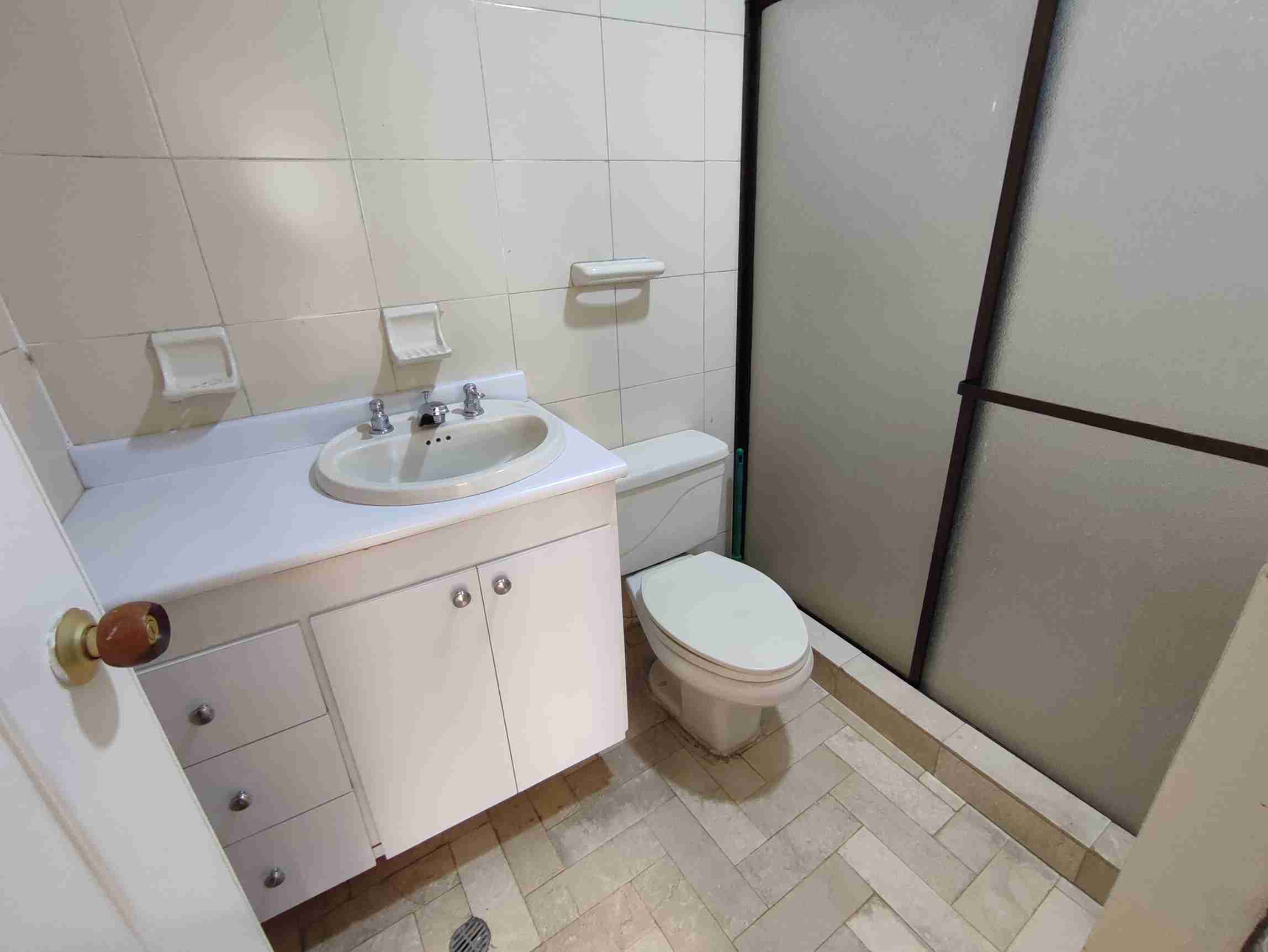 Apartamento en venta en Avenida 30 De Agosto, Pereira · foto 5 de 24