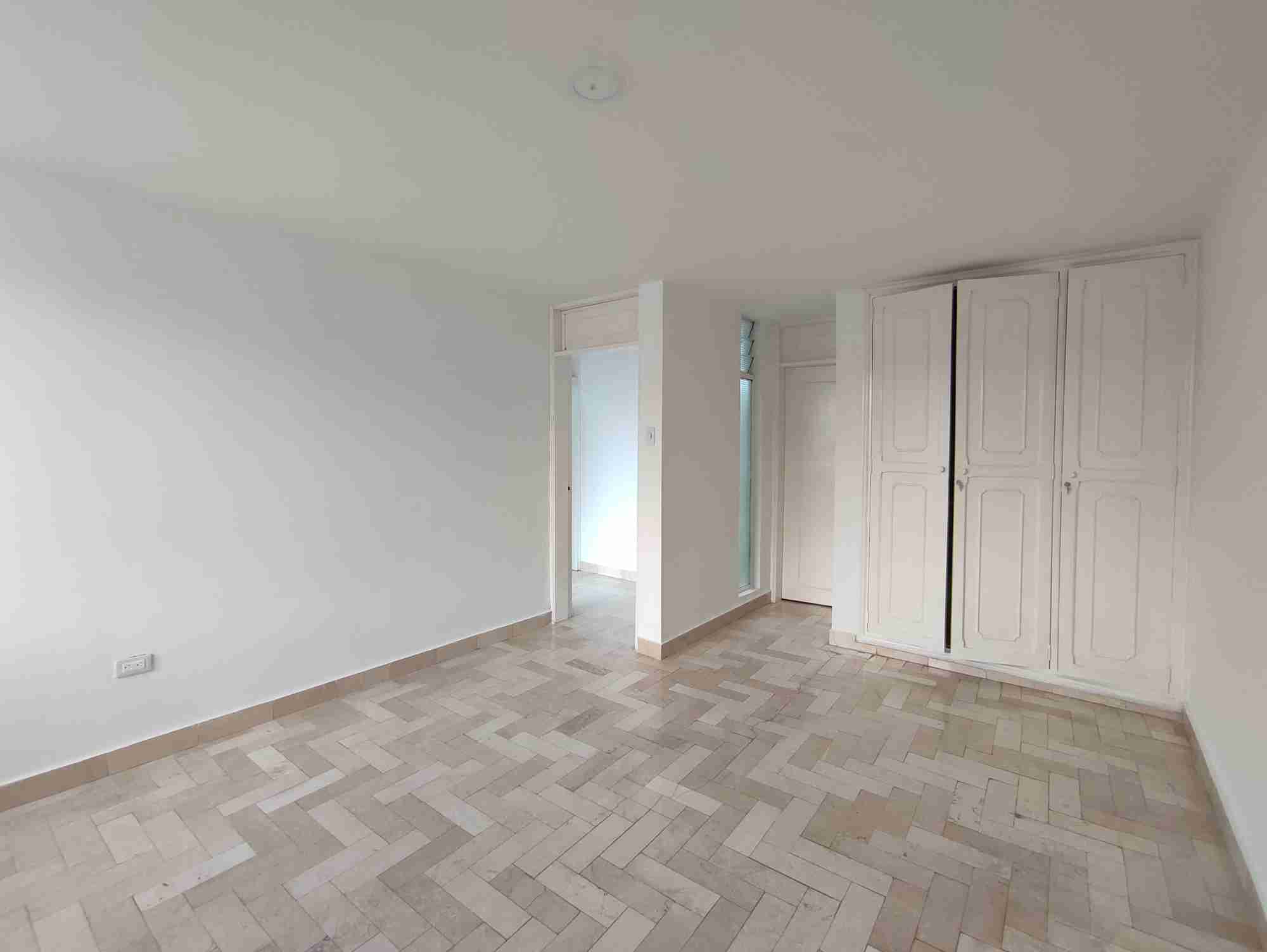 Apartamento en venta en Avenida 30 De Agosto, Pereira · foto 7 de 24