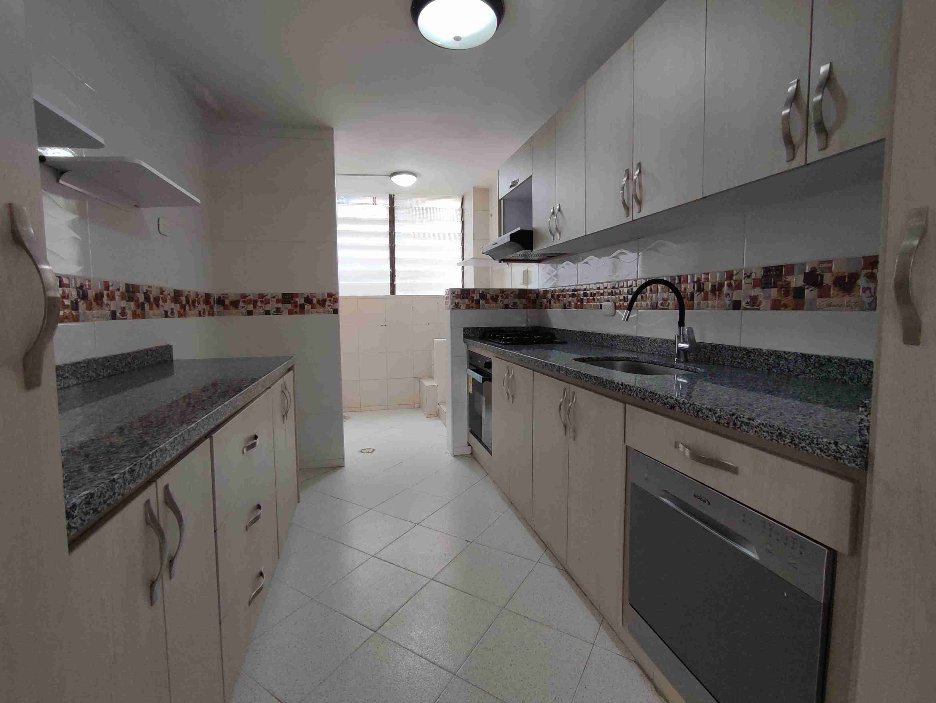 Apartamento en venta en Avenida 30 De Agosto, Pereira · foto 23 de 24