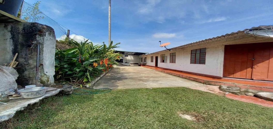 Finca en venta en La Aurora, Manizales, 350 m² · foto 12 de 24