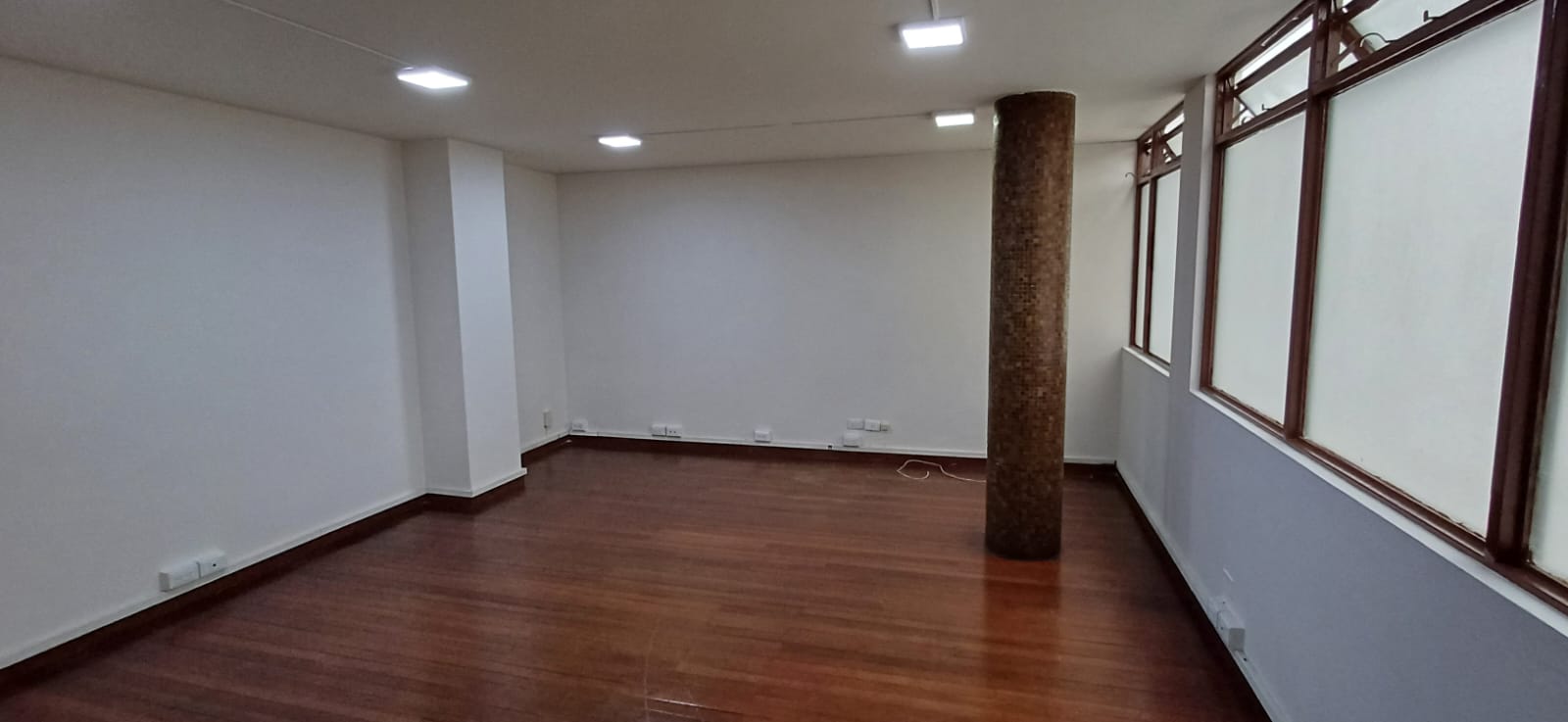 Oficina en Arriendo en El centro, Manizales