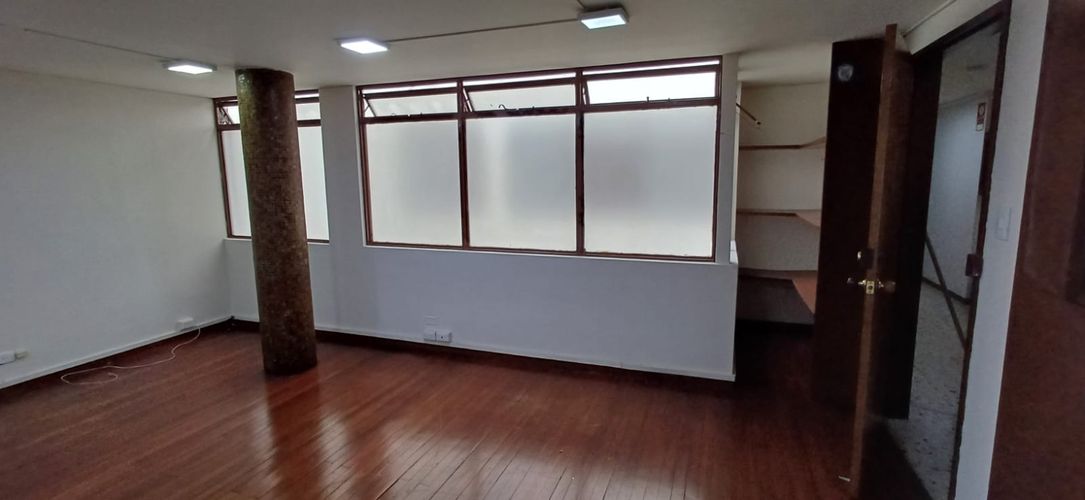 Oficina en arriendo en El Centro, Manizales, 26 m² · foto 2 de 7