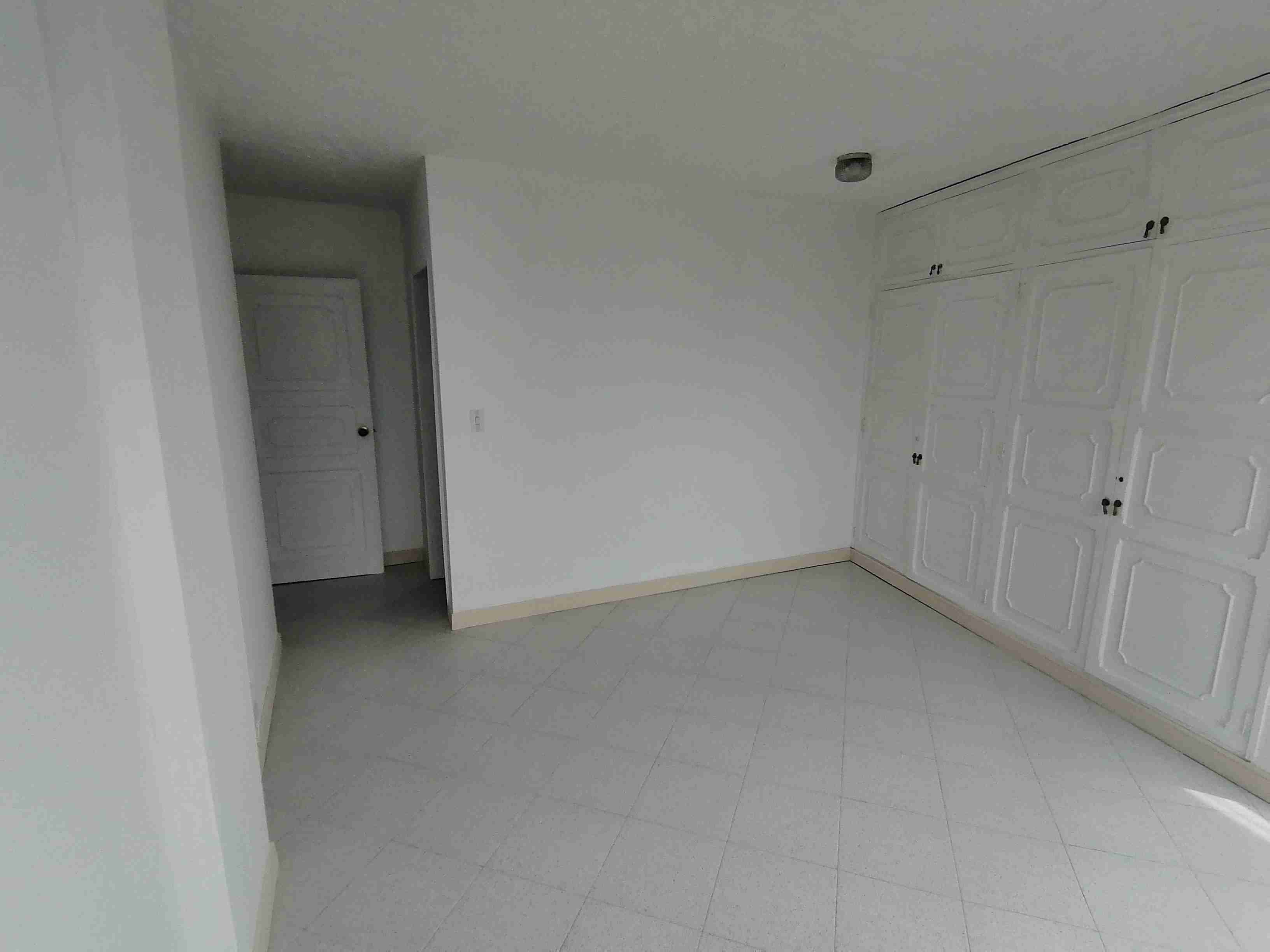 Apartamento en venta en Sector Plaza De Bolivar, Pereira · foto 3 de 24
