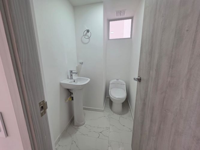 Apartaestudio en venta en Avenida 30 De Agosto, Pereira, 58 m² · foto 2 de 11